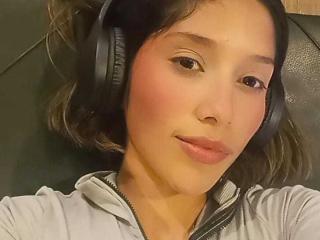 BrianaHarpers - Live porn &amp; sex cam - 28034711