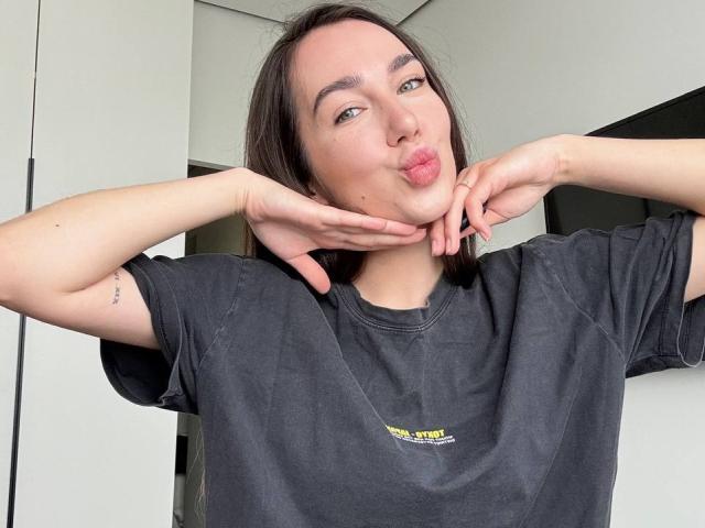 AraiaSheri - Live porn &amp; sex cam - 28037471