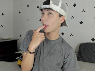 Crushnier - Live porn &amp; sex cam - 28038482