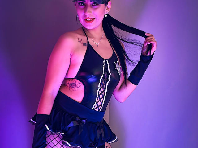 PaullieEvans - Sexe cam en vivo - 28038938