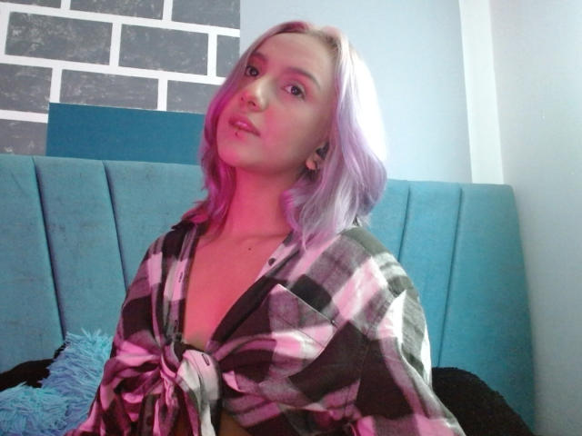 AlterEgoSecond - Live Sex Cam - 28040033