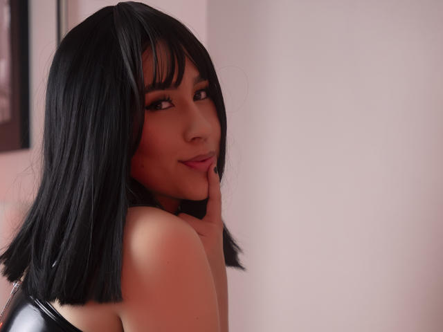 CelesteRusso - Live sex cam - 28043702