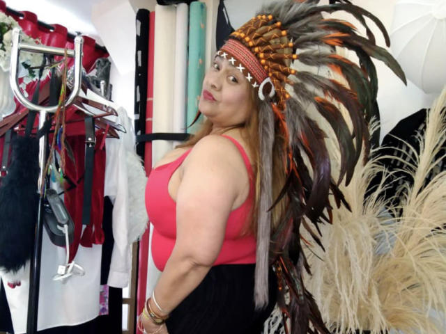 MonzerratBoyer - Élő pornó és szexkamera - 28045022