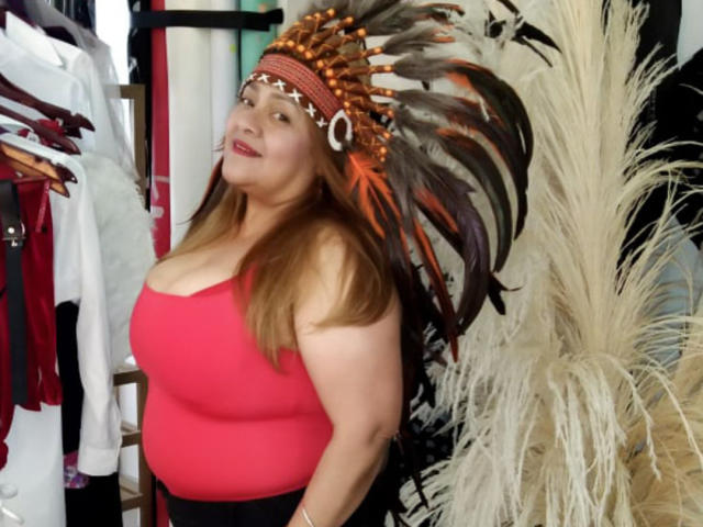 MonzerratBoyer - Live porn &amp; sex cam - 28045025