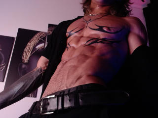 AlexBernal - Live sex cam - 28045058