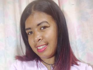 MariahSquirting69 - Live Sex Cam - 28045751