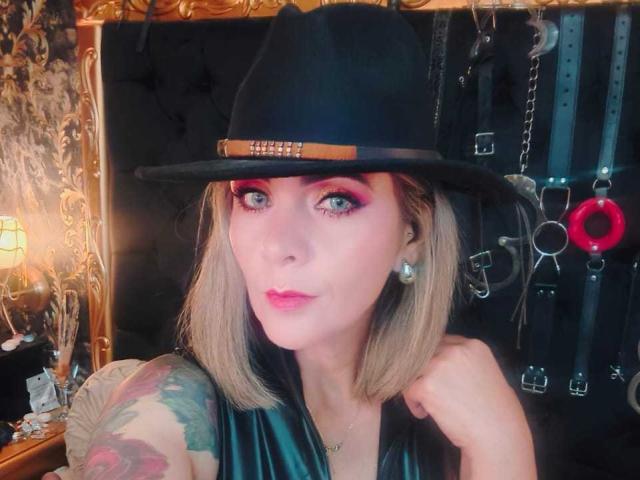 VictoriiaGray - Live porno og sexkamera - 28046585