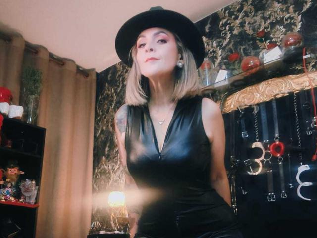 VictoriiaGray - Live porn &amp; sex cam - 28046654