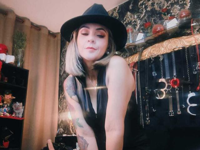 VictoriiaGray - Live sex cam - 28046663