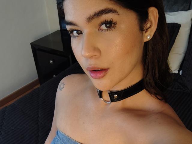 ScarlletZhen - Live porn &amp; sex cam - 28047920