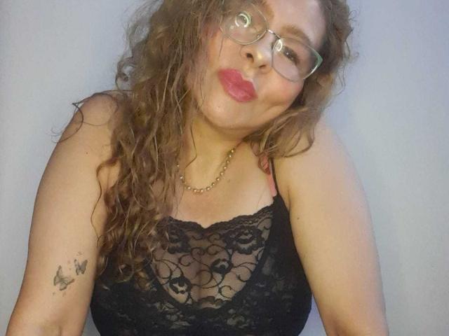 MiaAmoretti - Live porn &amp; sex cam - 28049711