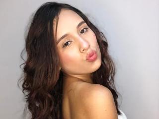 EmmaWat - Live Sex Cam - 28052288