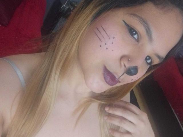 BrendaMarxhal - פורנו בשידור חי ומצלמת סקס - 28057358