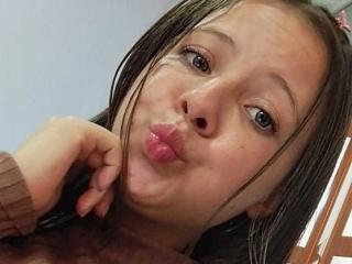 GraceRedMiller - Live sexe cam - 28058105