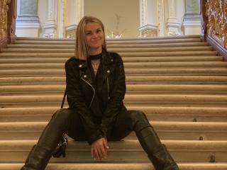 BelleLisaG - Camera khiêu dâm &amp; quyến rũ trực tiếp - 28059179