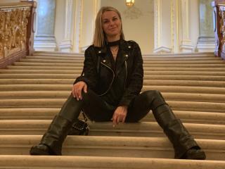 BelleLisaG - Camera khiêu dâm &amp; quyến rũ trực tiếp - 28059182