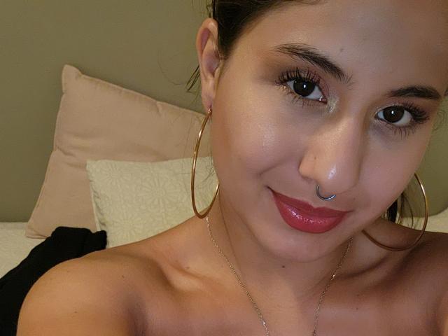 AuroraMonroe - Live sex cam - 28059380