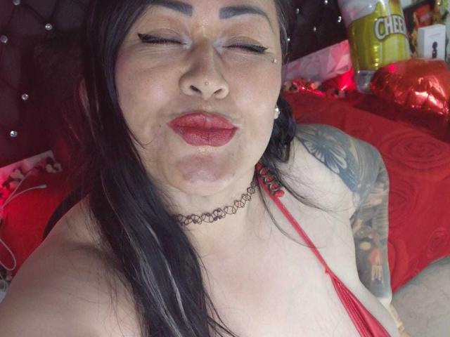 KittyHotanal - Live sexe cam - 28059536