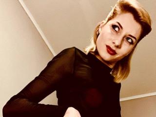 ChristinasVinson69 - Live porn &amp; sex cam - 28060562