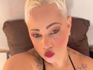 GianellaCox - Live porn &amp; sex cam - 28061597