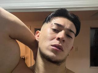 LuccaGrey - Live porn &amp; sex cam - 28061615