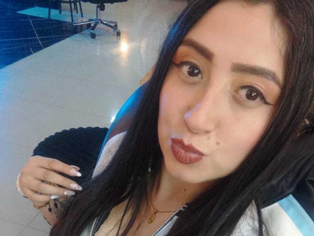 JuliethCruz - Live porn &amp; sex cam - 28067450