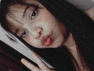 InnocenthaZel - сексуальная веб-камера в реальном времени - 28070087