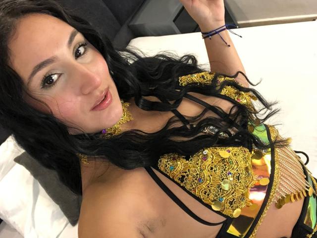 HiilaryDolce - Live porn &amp; sex cam - 28070999