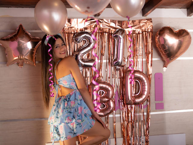 SheylaSpooner - Live porn &amp; sex cam - 28072907