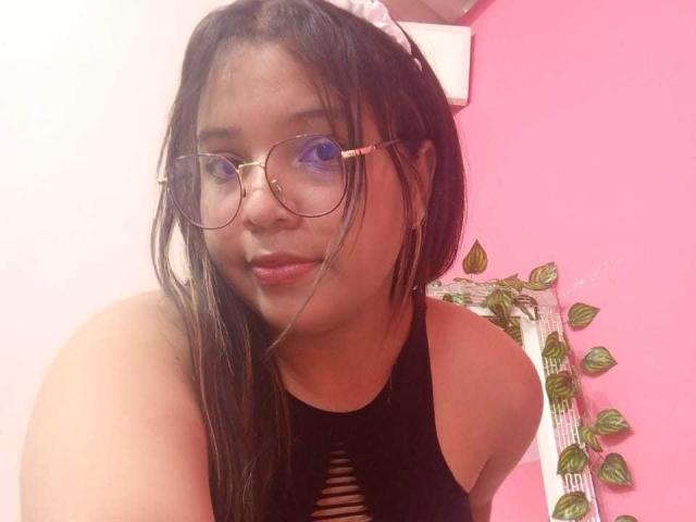 InnocenthaZel - Sexe cam en vivo - 28073090