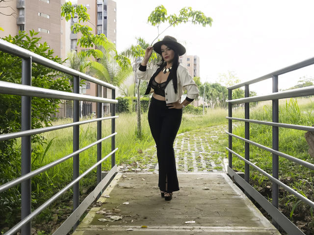 TamaraFoxy - Live porn &amp; sex cam - 28073228