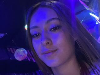 DamiAmbani - Live porn &amp; sex cam - 28075415