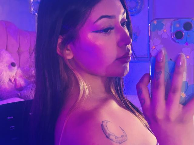 KatianPierce - Live porn &amp; sex cam - 28075616