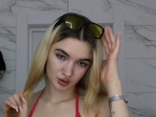 MichellYard - Live porn &amp; sex cam - 28075787