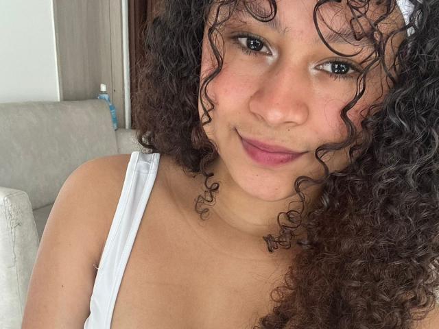 SofiaPassionne - Live porn &amp; sex cam - 28075868