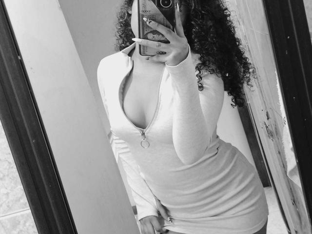 SofiaPassionne - Live Sex Cam - 28075889