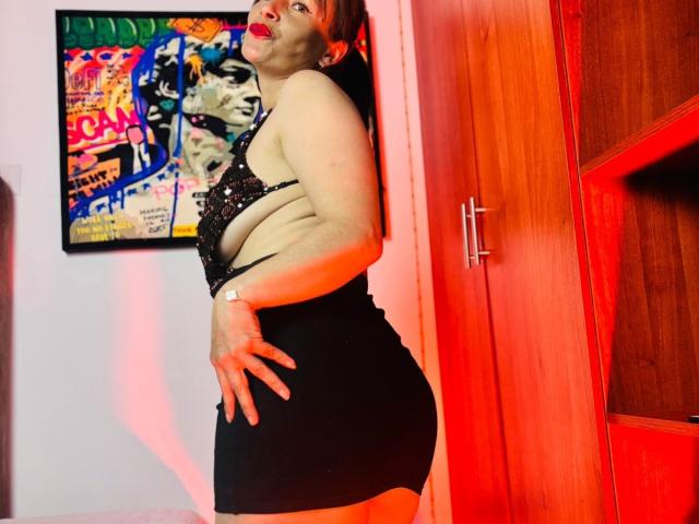 DolcceFerrer - Live porn &amp; sex cam - 28076684