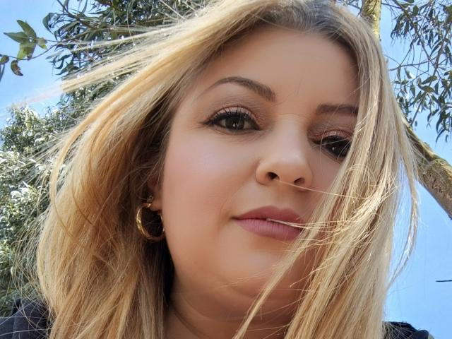 NatalyHami - Élő pornó és szexkamera - 28082189