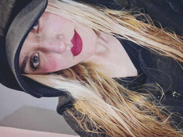 CamilaRossa - Camera khiêu dâm &amp; quyến rũ trực tiếp - 28083563