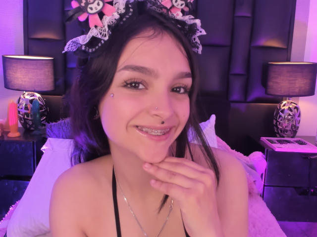 MarietteJones - פורנו בשידור חי ומצלמת סקס - 28084238