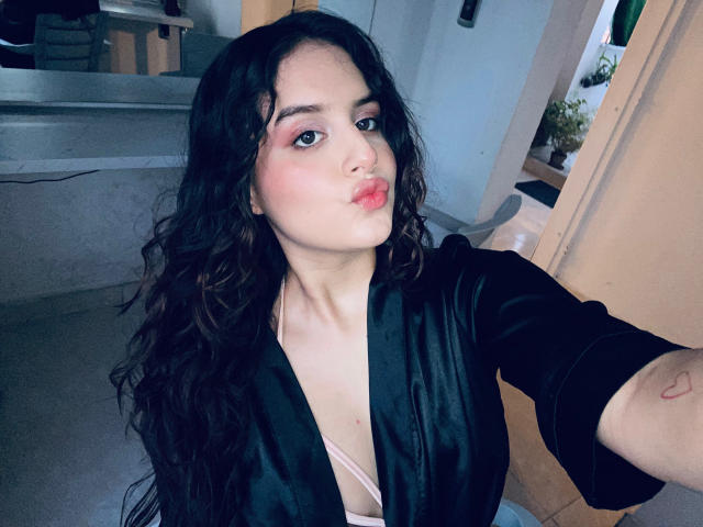 KylieLumi - Sexe cam en vivo - 28086218