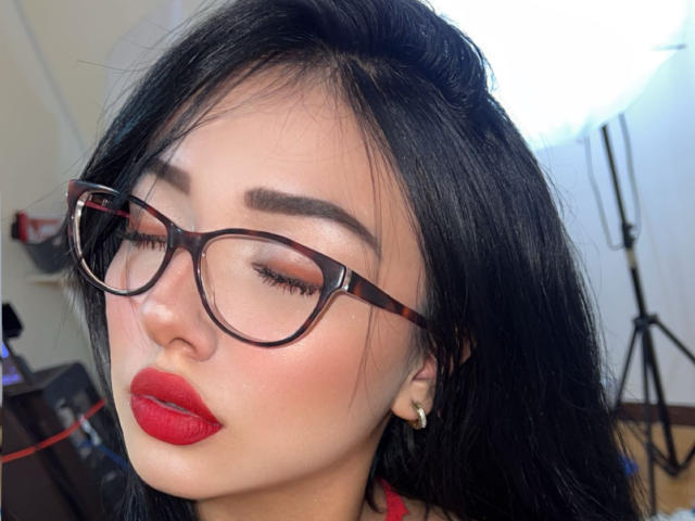 LillyTaylor - Élő pornó és szexkamera - 28088939