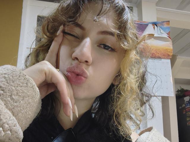 ElizaCanterville - Live porn &amp; sex cam - 28092200