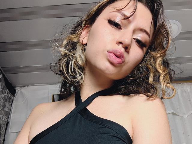 ElizaCanterville - Live porn &amp; sex cam - 28092233