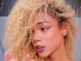 NaomiSteward - Live porn &amp; sex cam - 28093247