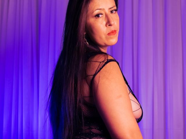 BellaSmitt - Live porn &amp; sex cam - 28093718