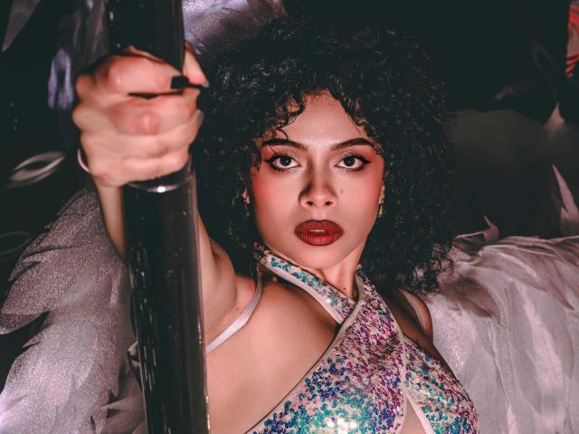 IvannaAndFriend - Live porn &amp; sex cam - 28095659