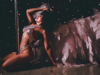 IvannaAndFriend - Live porn &amp; sex cam - 28095668