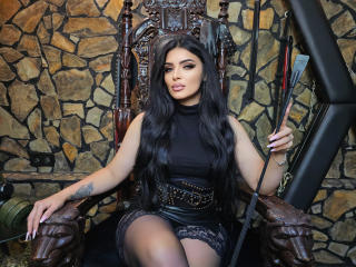 Lásd a Devasha teljes profilját