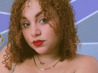 Lásd a YeraCarey teljes profilját